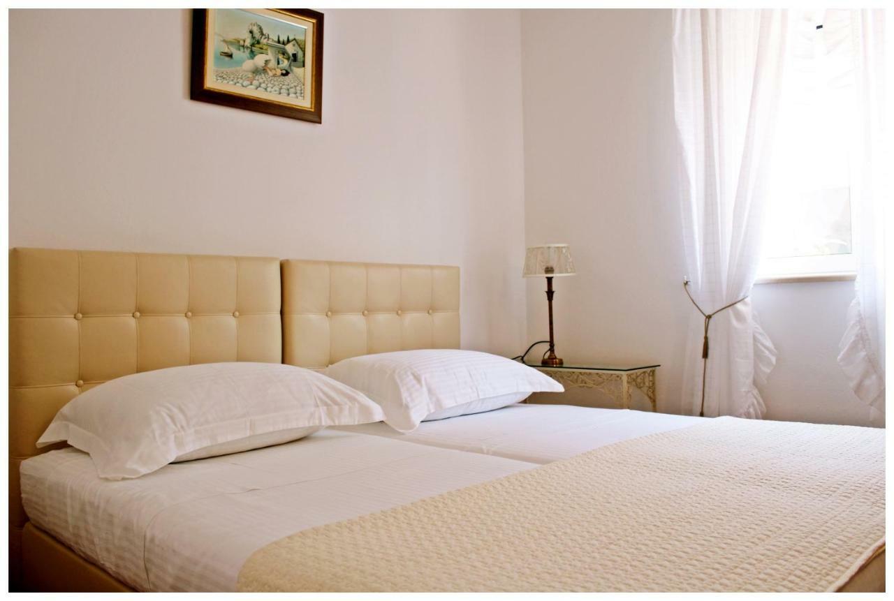 Casa Zorana-Alba Apartments Trogir Oda fotoğraf